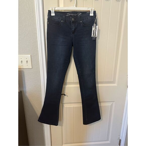 NWT 7 for All Mankind Women’s Rocker Slim Jeans - Size 6 - MM1614FZ